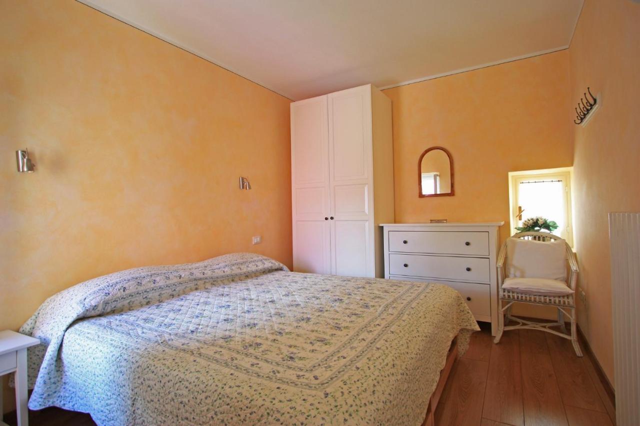 Casa Marsilva - Holiday Apartment With Roof Terrace, Near The Lake Toscolano-Maderno Exterior foto